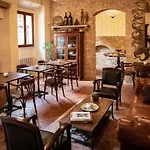 Il Castello Hotel 2*