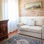 Il Castello 2*