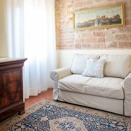Il Castello 2*